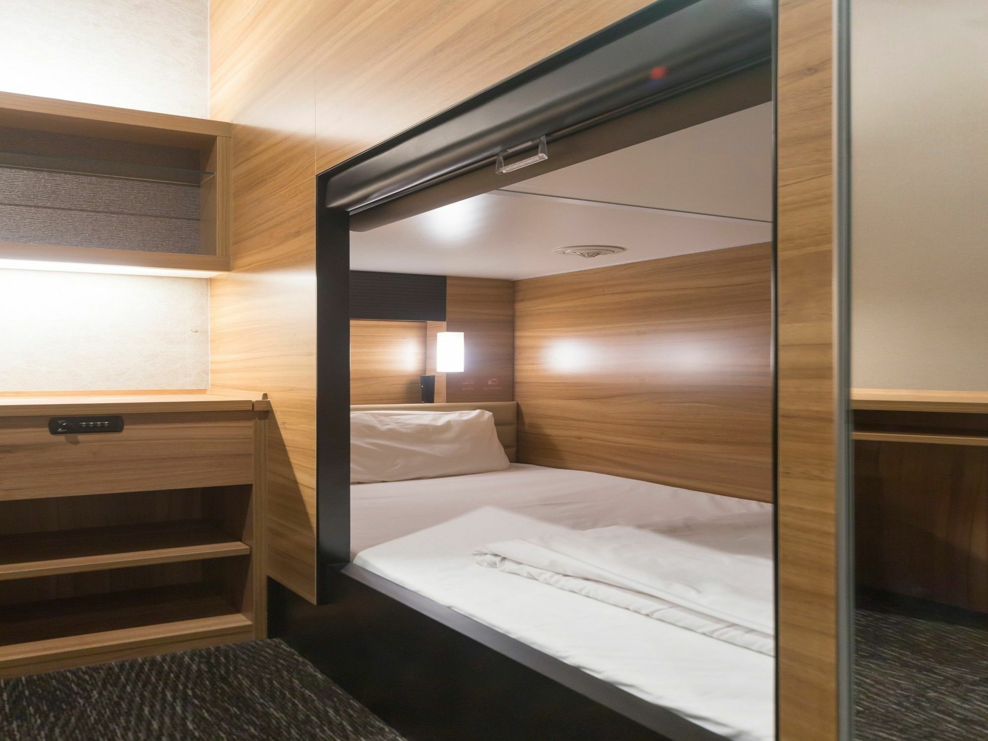 Global Cabin Tokyo Suidobashi Ngoại thất bức ảnh